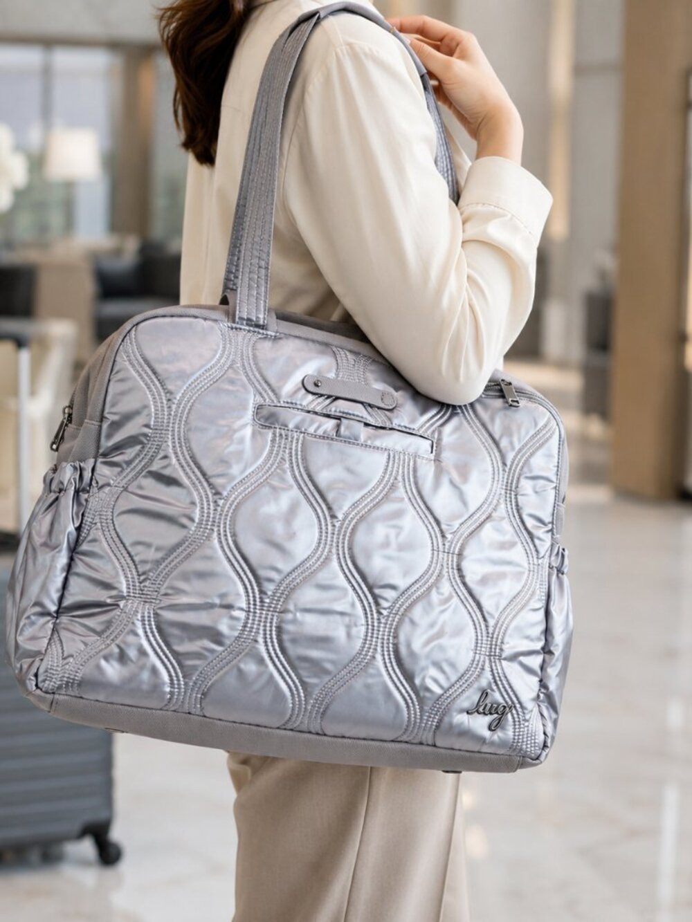 ❤️ Lug Aviator Metallic Pearl Matte Luxe Multi Compartment Tote Weekender Gray